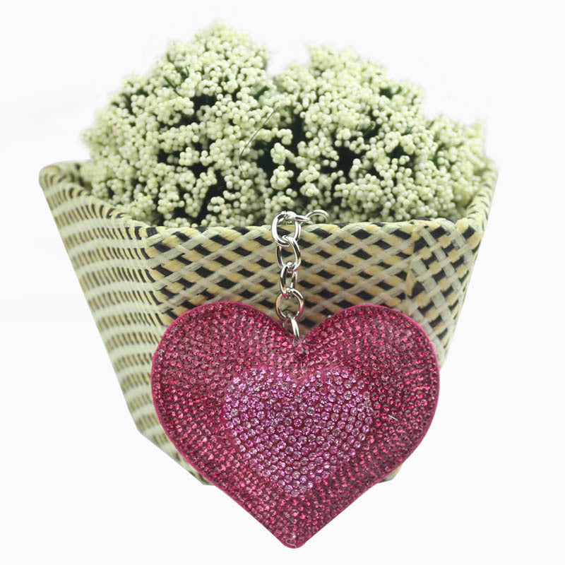Wholesale Zinc Alloy Diamond Heart Keychain